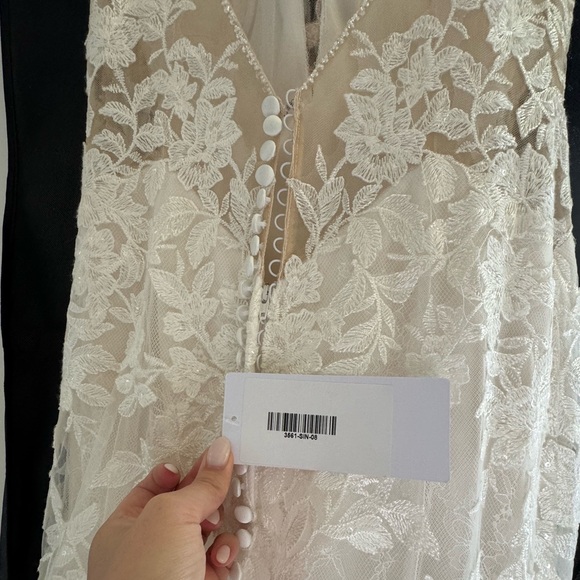 Allure Romance 3561 Wedding Gown - Picture 6 of 9